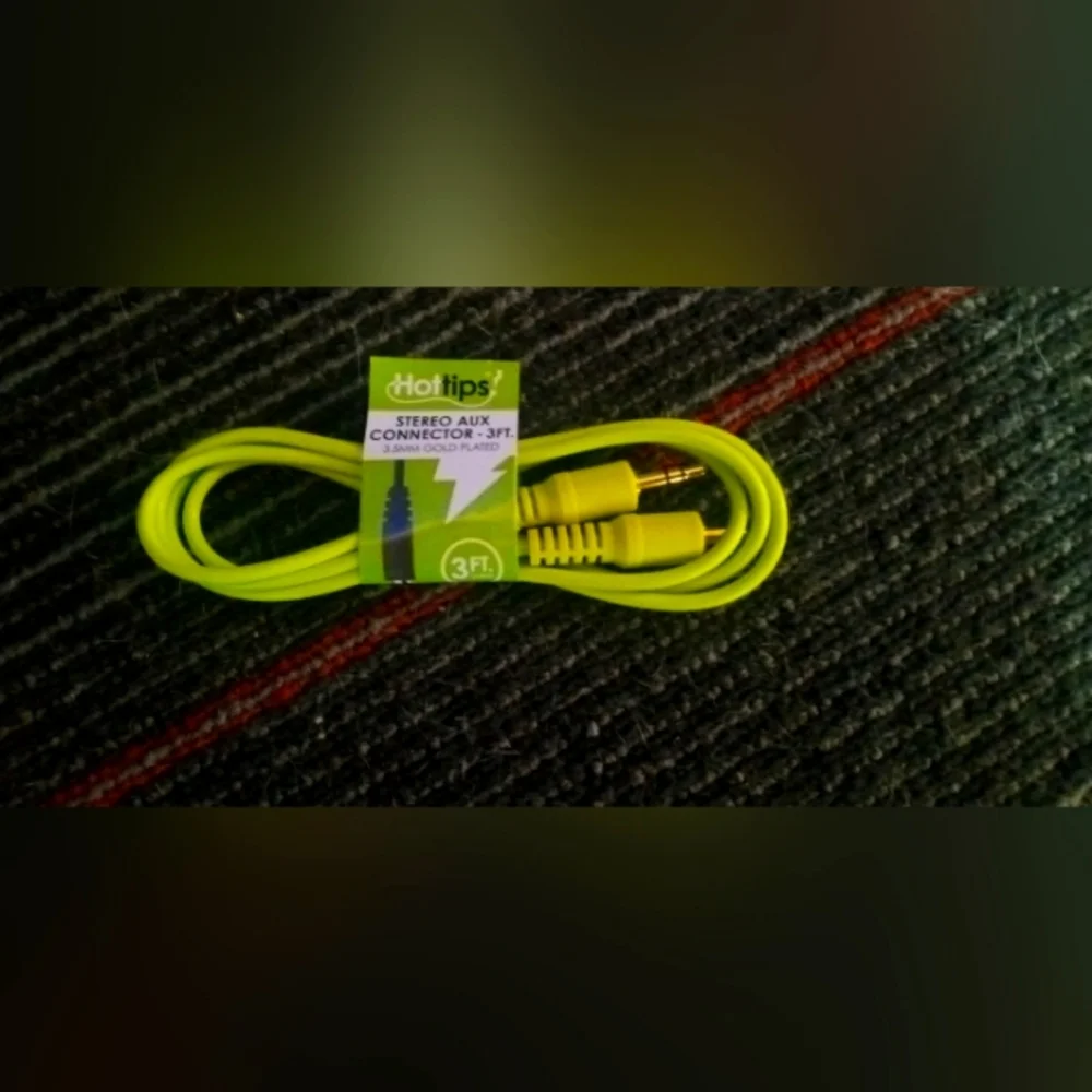 Green Stereo AUX Connector